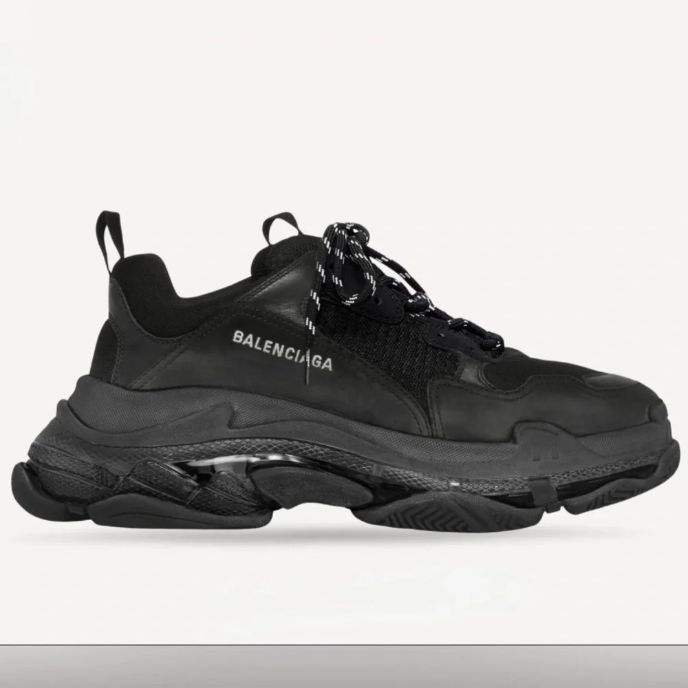 Balenciaga Triple S Clear Sole Chunky Luxury Sneaker in Black - Picture 1 of 7